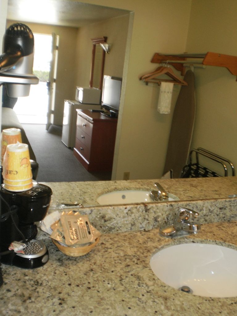 Magnuson Motel 2*